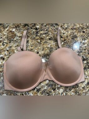 Victoria Secret 34D Multi-Way Multi Option Bra Nude Lightly Padded Comfort